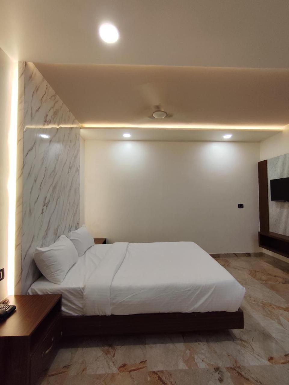 Sree Mahalakshmi Residency By K Hotels Virudunagar Dış mekan fotoğraf